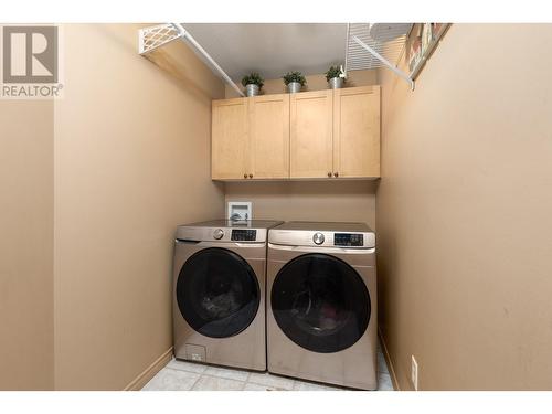 2135 Chilanko Court, Kelowna, BC - Indoor Photo Showing Laundry Room