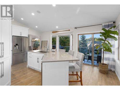 2135 Chilanko Court, Kelowna, BC - Indoor Photo Showing Kitchen With Upgraded Kitchen