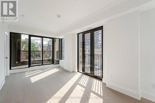 210 - 123 Portland Street, Toronto, ON - Indoor Photo Showing Other Room