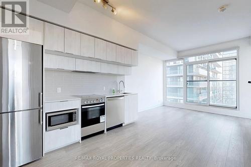 3003 - 181 Dundas Street E, Toronto (Church-Yonge Corridor), ON - Indoor Photo Showing Kitchen With Upgraded Kitchen