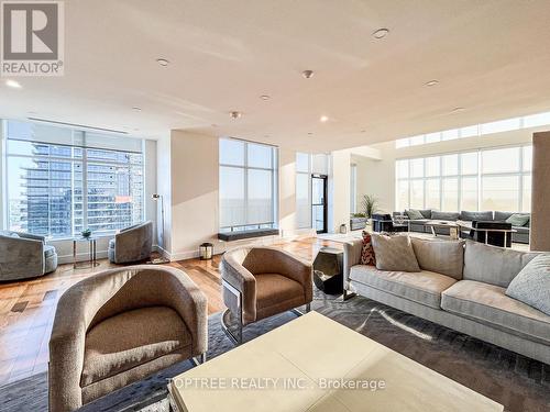 1708 - 505 Talbot Street, London, ON - Indoor Photo Showing Living Room