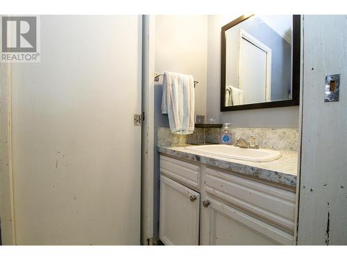 1766 Biatecki Road, Revelstoke, BC - Indoor Photo Showing Bathroom