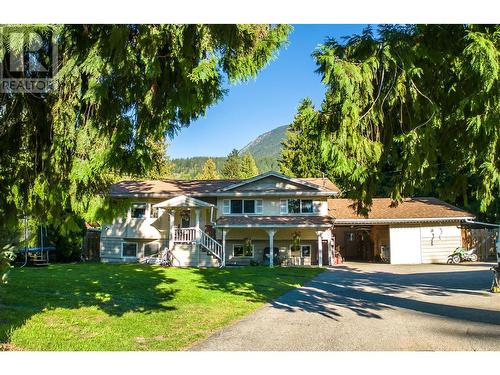 1766 Biatecki Road, Revelstoke, BC - Outdoor With Deck Patio Veranda With Facade