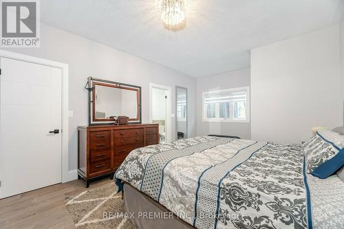 111 Regency View Heights, Vaughan, ON - Indoor Photo Showing Bedroom