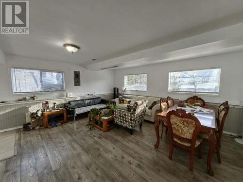 4279 Joyce Ave, Powell River, BC - Indoor