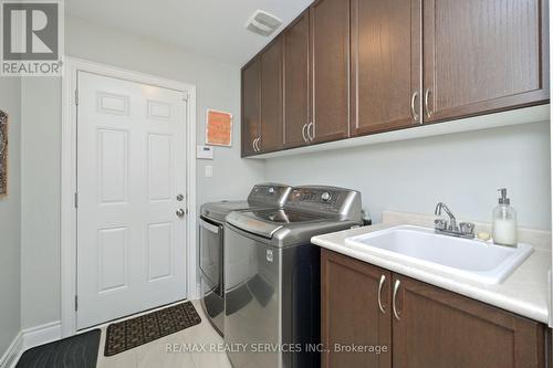 5 Alister Drive, Brampton, ON - Indoor Photo Showing Laundry Room