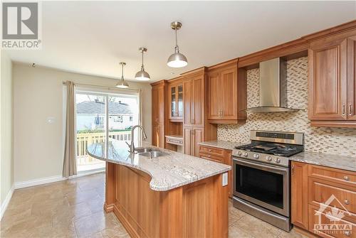 6528 Tooney Drive, Ottawa, ON - Indoor Photo Showing Kitchen With Double Sink