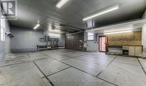 157 Schweitzer Street, Kitchener, ON - Indoor Photo Showing Garage