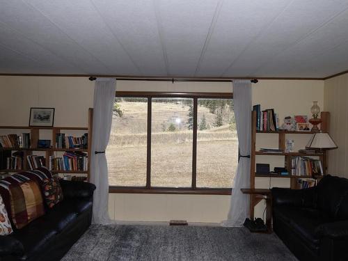 7520 West Subdivision Road, Clinton, BC - Indoor Photo Showing Other Room