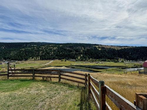 7520 West Subdivision Road, Clinton, BC - Outdoor With View