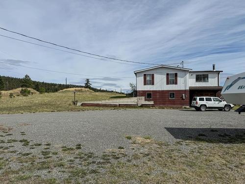 7520 West Subdivision Road, Clinton, BC - Outdoor