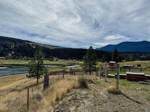 7520 West Subdivision Road, Clinton, BC - Outdoor With View