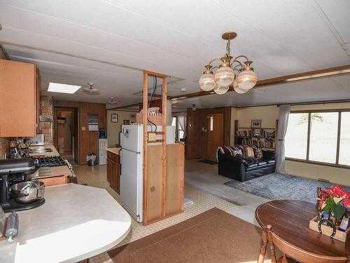 7520 West Subdivision Road, Clinton, BC - Indoor