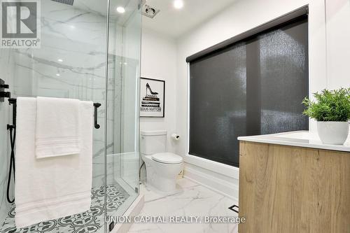 22 Mcarthur Street, Toronto, ON - Indoor Photo Showing Bathroom