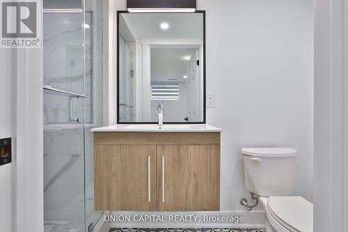 22 Mcarthur Street, Toronto (Kingsview Village-The Westway), ON - Indoor Photo Showing Bathroom