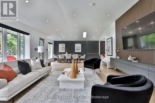 22 Mcarthur Street, Toronto (Kingsview Village-The Westway), ON - Indoor Photo Showing Living Room