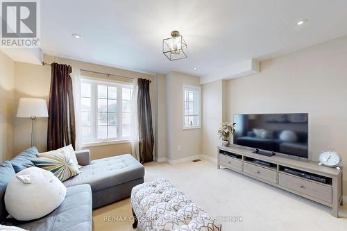 53 Shady Oaks Avenue, Markham, ON - Indoor Photo Showing Living Room