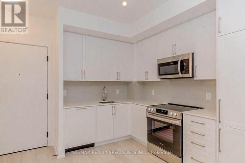 519 - 2450 Old Bronte Road, Oakville, ON - Indoor Photo Showing Kitchen