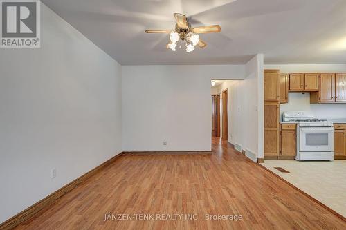 34 Parkview Heights, Aylmer (Ay), ON - Indoor Photo Showing Kitchen