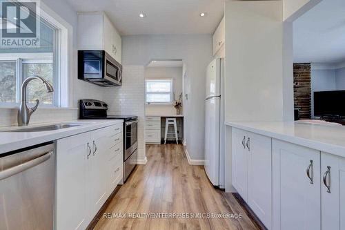 1271 Lorne Park Road, Mississauga, ON - Indoor Photo Showing Kitchen