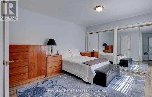 1271 Lorne Park Road, Mississauga, ON - Indoor Photo Showing Bedroom