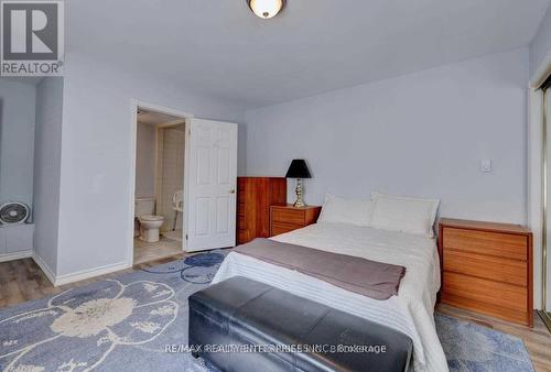 1271 Lorne Park Road, Mississauga, ON - Indoor Photo Showing Bedroom