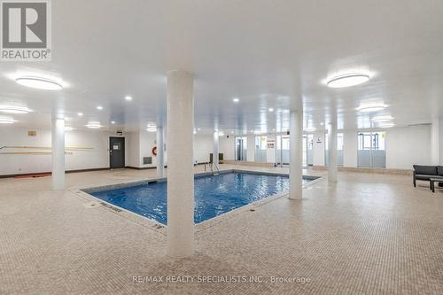 233 - 3025 The Credit Woodlands N, Mississauga (Erindale), ON - Indoor Photo Showing Other Room With In Ground Pool