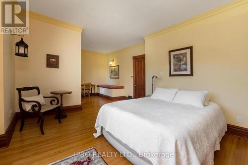 36 First Street, Orangeville, ON - Indoor Photo Showing Bedroom