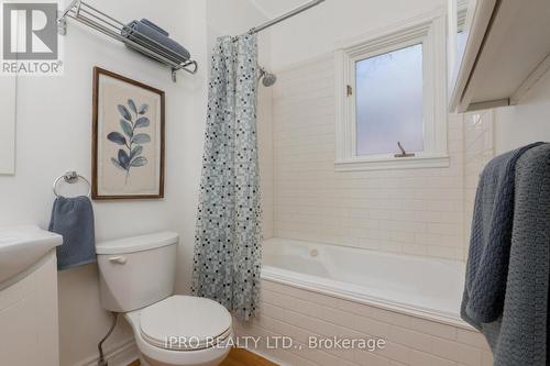 36 First Street, Orangeville, ON - Indoor Photo Showing Bathroom