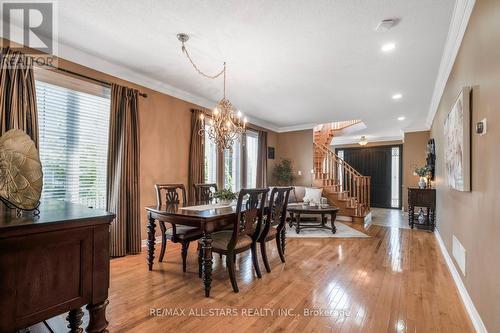 59 Waite Crescent, Whitchurch-Stouffville, ON - Indoor Photo Showing Dining Room