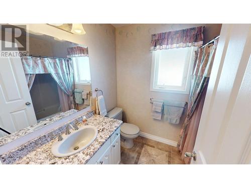 816 17A  S Street, Cranbrook, BC - Indoor Photo Showing Bathroom