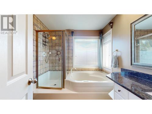 816 17A  S Street, Cranbrook, BC - Indoor Photo Showing Bathroom