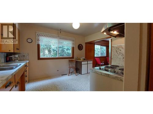 1956 Mackenzie Highway, Hagensborg, BC - Indoor Photo Showing Kitchen With Double Sink