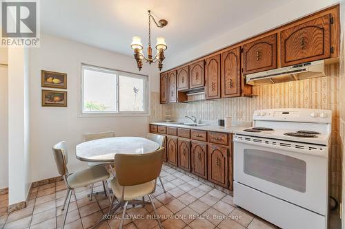 51 Pindar Crescent, Toronto, ON - Indoor Photo Showing Kitchen With Double Sink