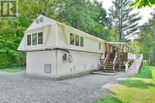 174 Cottage Lane, Tweed, ON - Outdoor