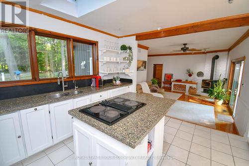 527 Big Bay Point Road, Innisfil, ON - Indoor Photo Showing Kitchen With Double Sink