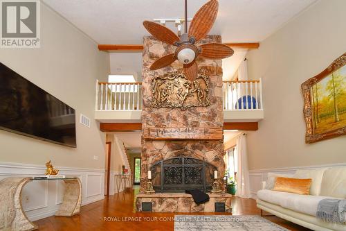 527 Big Bay Point Road, Innisfil, ON - Indoor Photo Showing Living Room With Fireplace