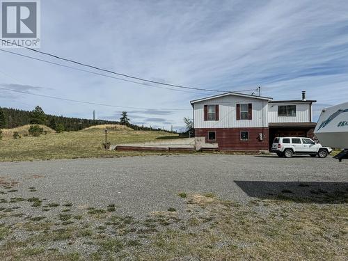 7520 West Subdivision Road, Clinton, BC - Outdoor