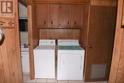 7520 West Subdivision Road, Clinton, BC - Indoor Photo Showing Laundry Room