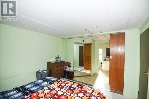 7520 West Subdivision Road, Clinton, BC - Indoor Photo Showing Bedroom