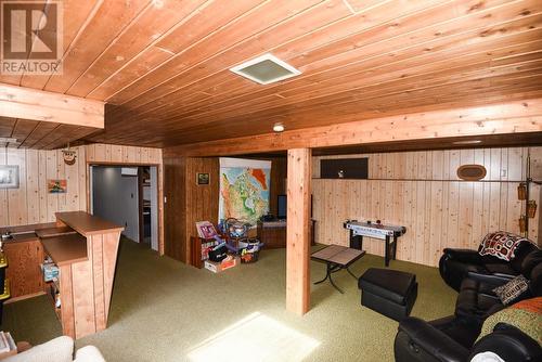 7520 West Subdivision Road, Clinton, BC - Indoor