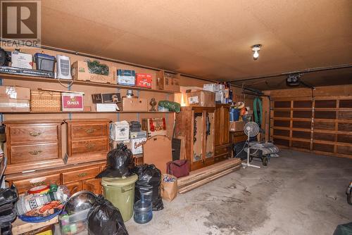 7520 West Subdivision Road, Clinton, BC - Indoor Photo Showing Garage