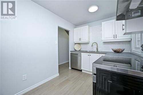 12 Aberdeen Avenue, Smiths Falls, ON - Indoor Photo Showing Kitchen