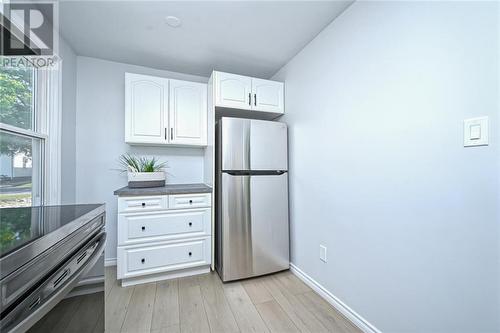 12 Aberdeen Avenue, Smiths Falls, ON - Indoor Photo Showing Kitchen