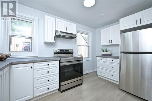 12 Aberdeen Avenue, Smiths Falls, ON - Indoor Photo Showing Kitchen