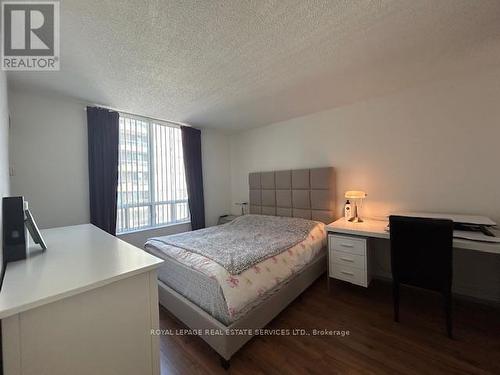 1202 - 256 Doris Avenue, Toronto (Willowdale East), ON - Indoor Photo Showing Bedroom