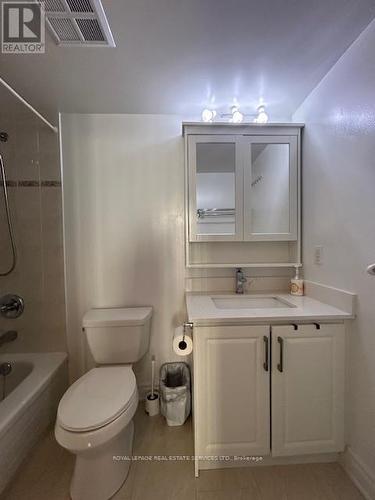 1202 - 256 Doris Avenue, Toronto (Willowdale East), ON - Indoor Photo Showing Bathroom