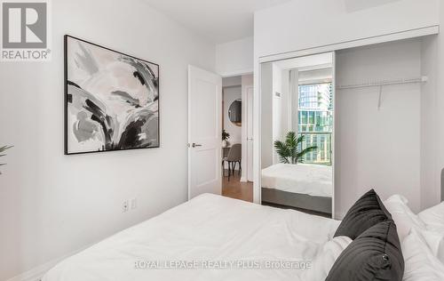 610 - 7895 Jane Street, Vaughan, ON - Indoor Photo Showing Bedroom