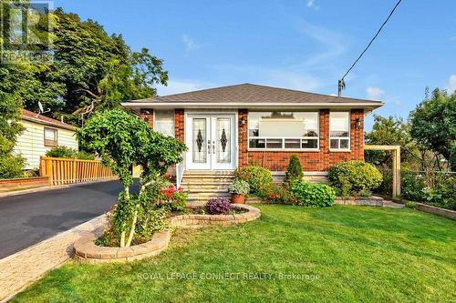 33 Brenda Crescent, Toronto, ON - Outdoor With Deck Patio Veranda