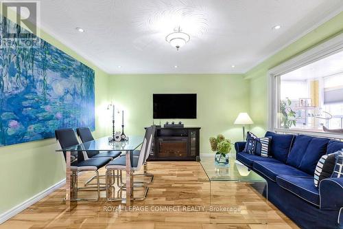 33 Brenda Crescent, Toronto (Kennedy Park), ON - Indoor